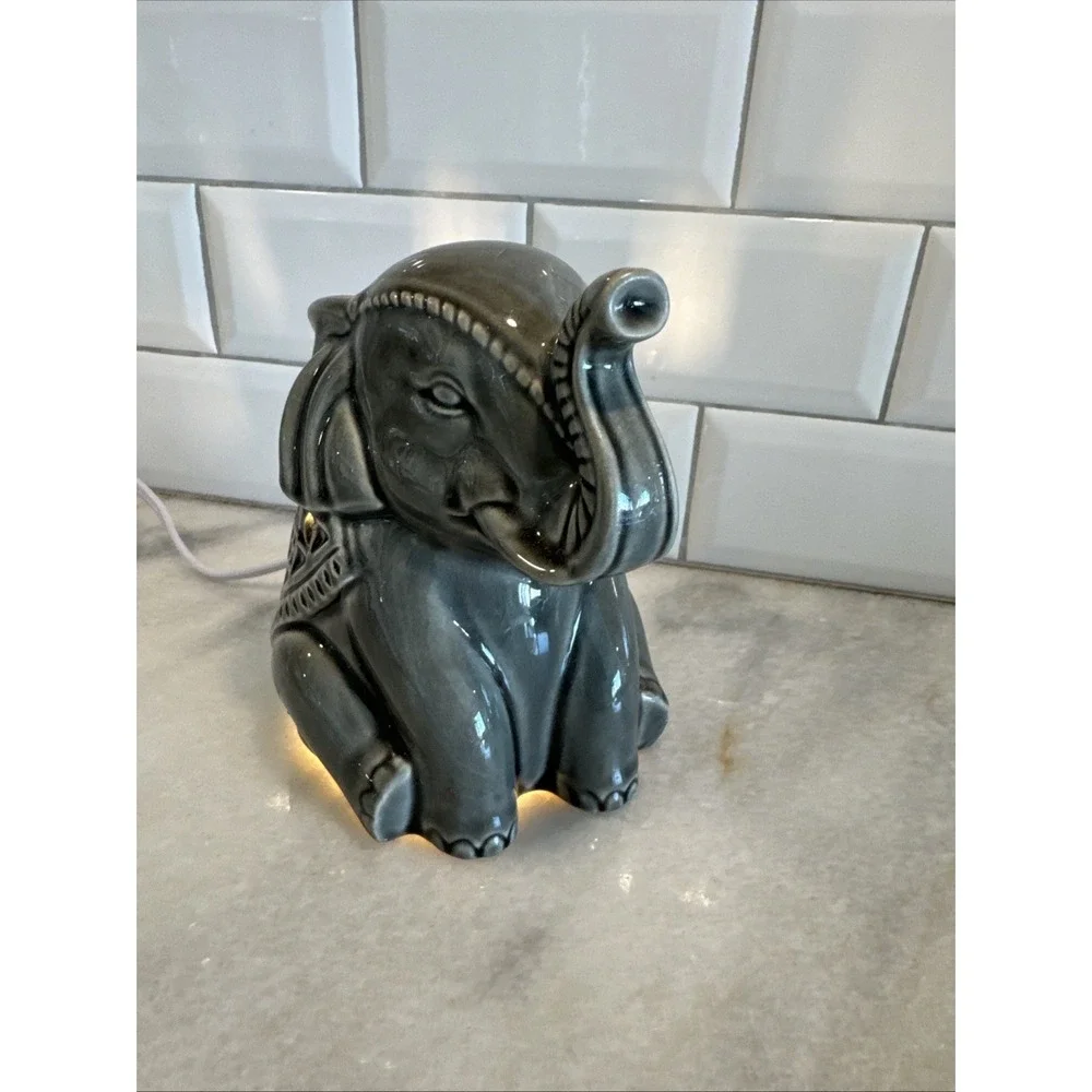 Better Homes And Gardens Grey Elephant Accent Light Adorable